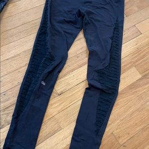 Alo Yoga mesh cut out leggings
